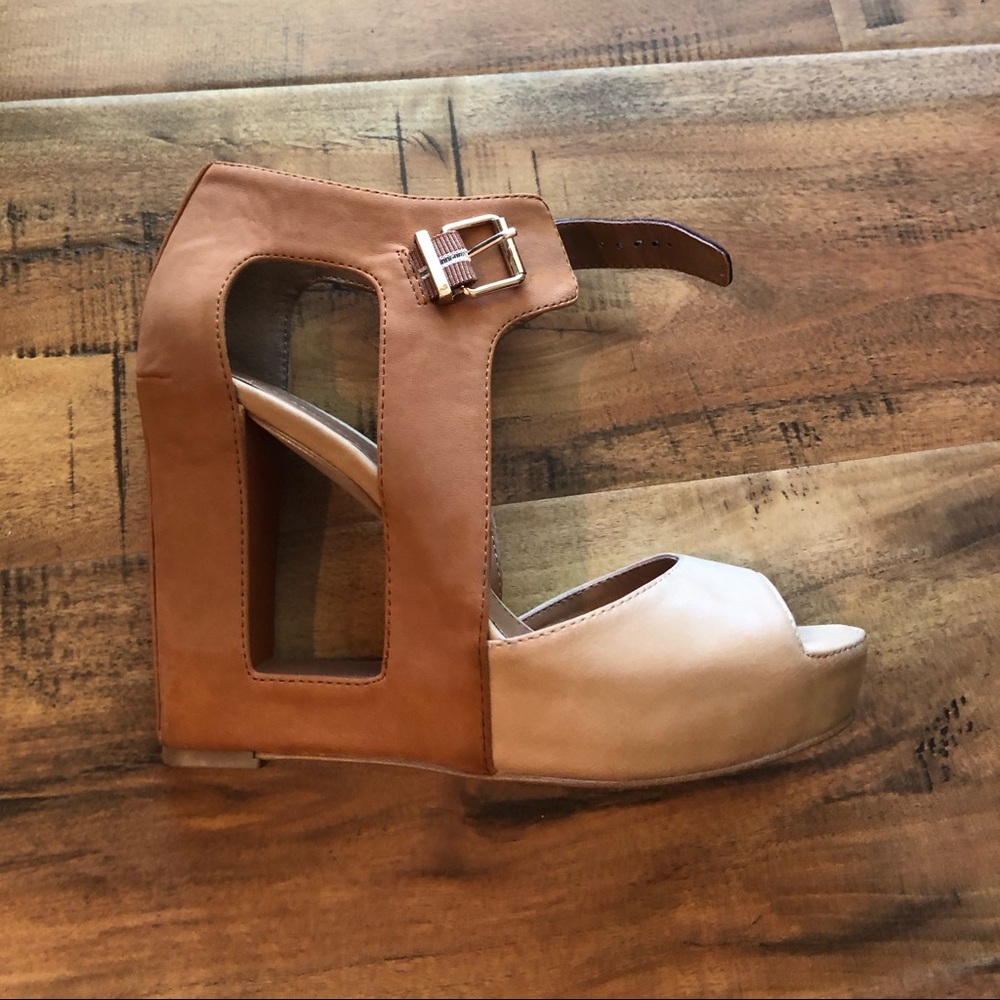 BCBG shoes
